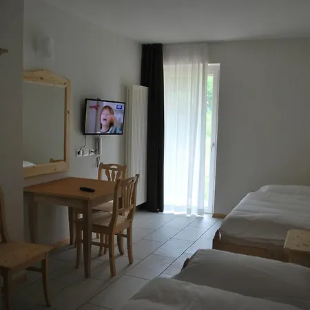 Elbele Garni 3* Folgaria