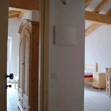Elbele Garni Aparthotel Folgaria